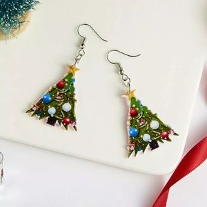 Heidiscloset Jewelry - Acrylic Christmas Tree Earrings. Heidiscloset Jewelry - Acrylic Christmas Tree Earrings.
